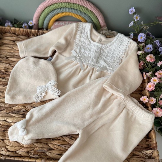 بيجامة 3 قطع