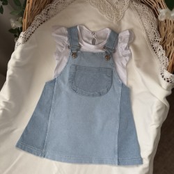 صدريه جينز مع تي شرت